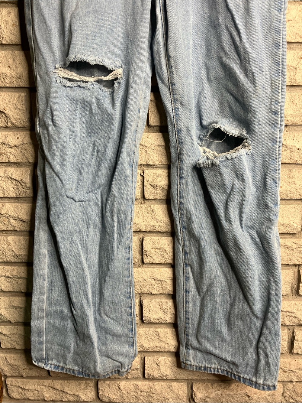 Edikted Roll Down Low Rise Baggy Jeans - Picture 3 of 8